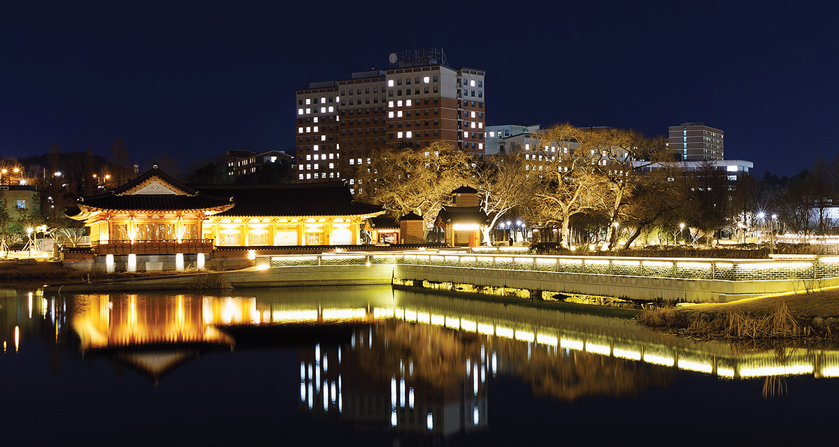 도시를 환하게 비추다