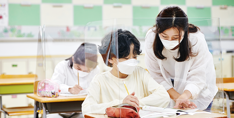 ‘잠시 멈춤, 백신 접종’으로 코로나19 재확산을 막아라 썸네일이미지
