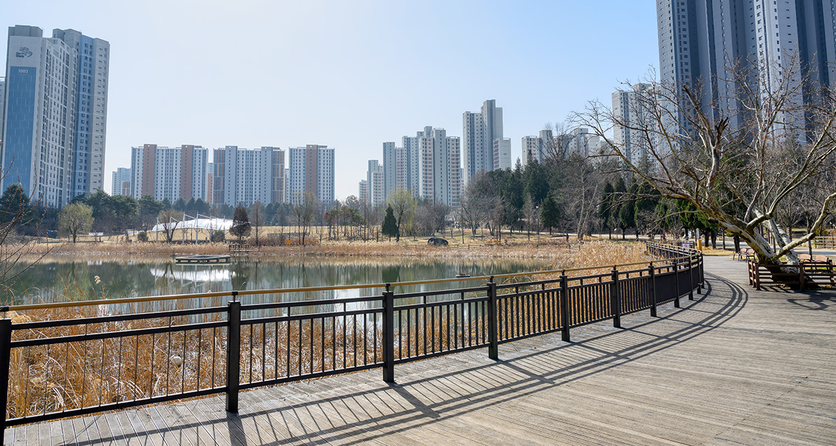 살랑살랑 봄바람, 수변공원으로 떠나는 꽃놀이 썸네일이미지