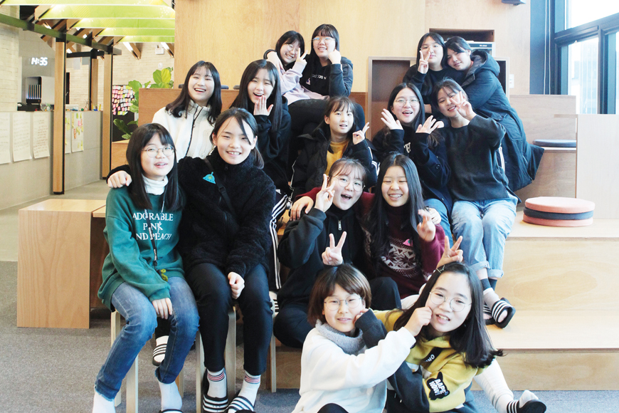 전주시립도서관 우주로1216 트윈운영단 썸네일이미지